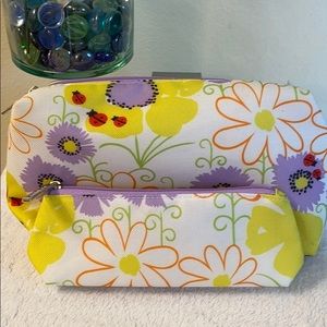 🆕 2 piece: Clinique Makeup Bags 💄